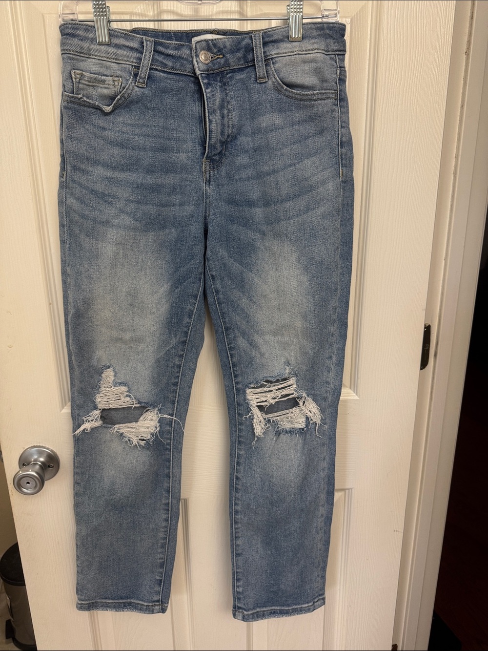 Distressed Light Blue Cropped Women's Jeans
